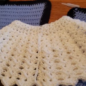 Baby shawl